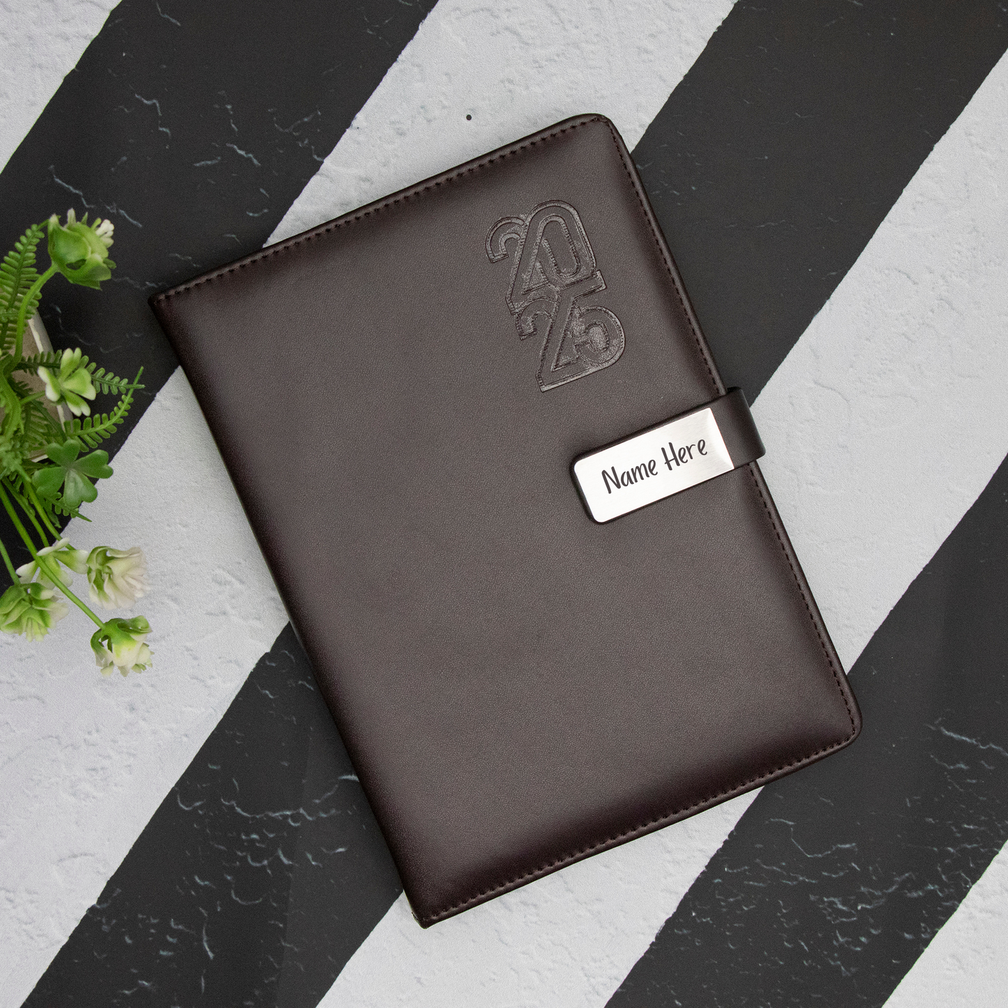 Crownlit Personalised 2025 New Year Diary with Magnetic Lock, Pen Holder, 12 Months, 365 Pages