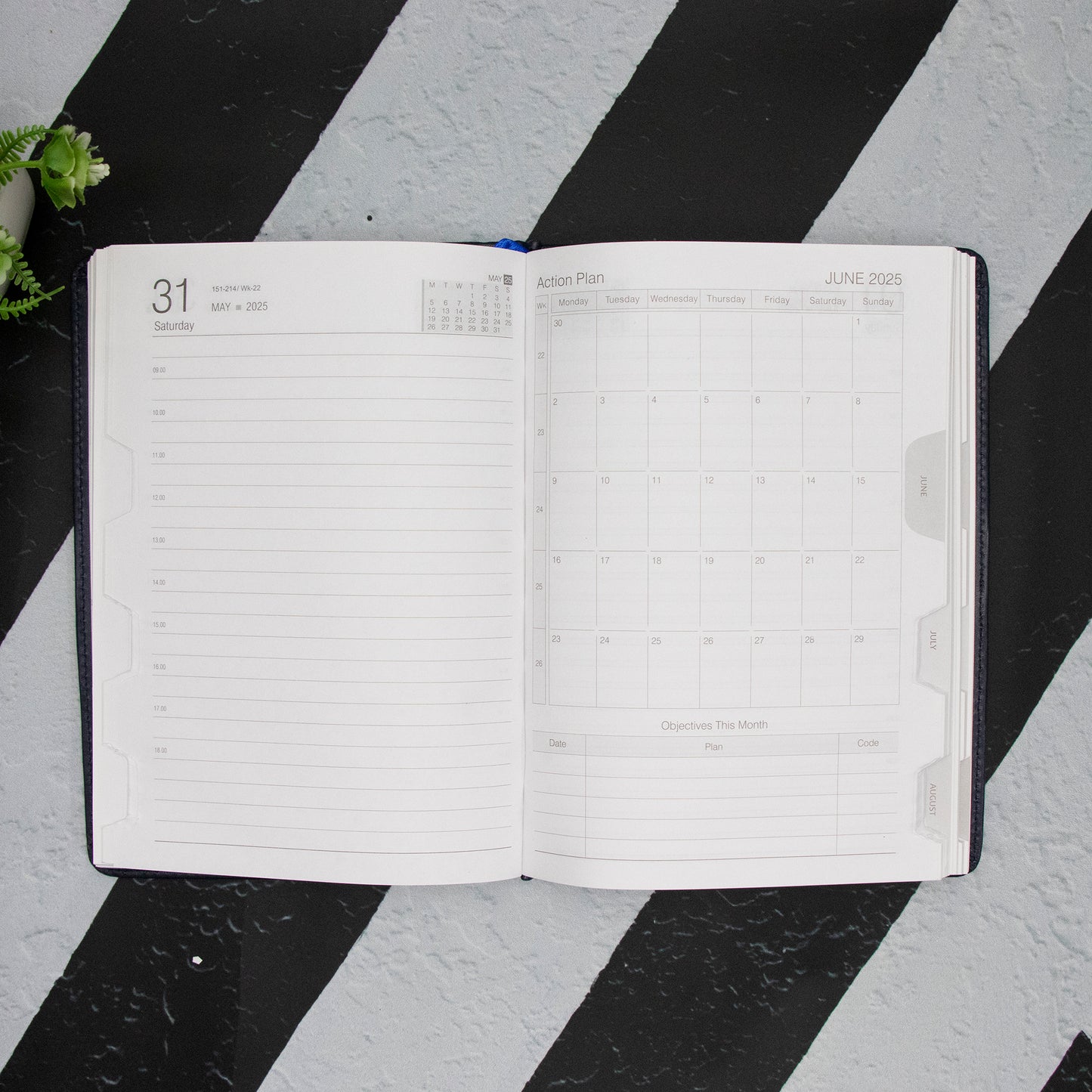 Crownlit Personalized 2025 A5 Dated Diary, 12 Months, 365 Pages, Hardbound Cover, Fabric, Metal Lock, Pen Holder