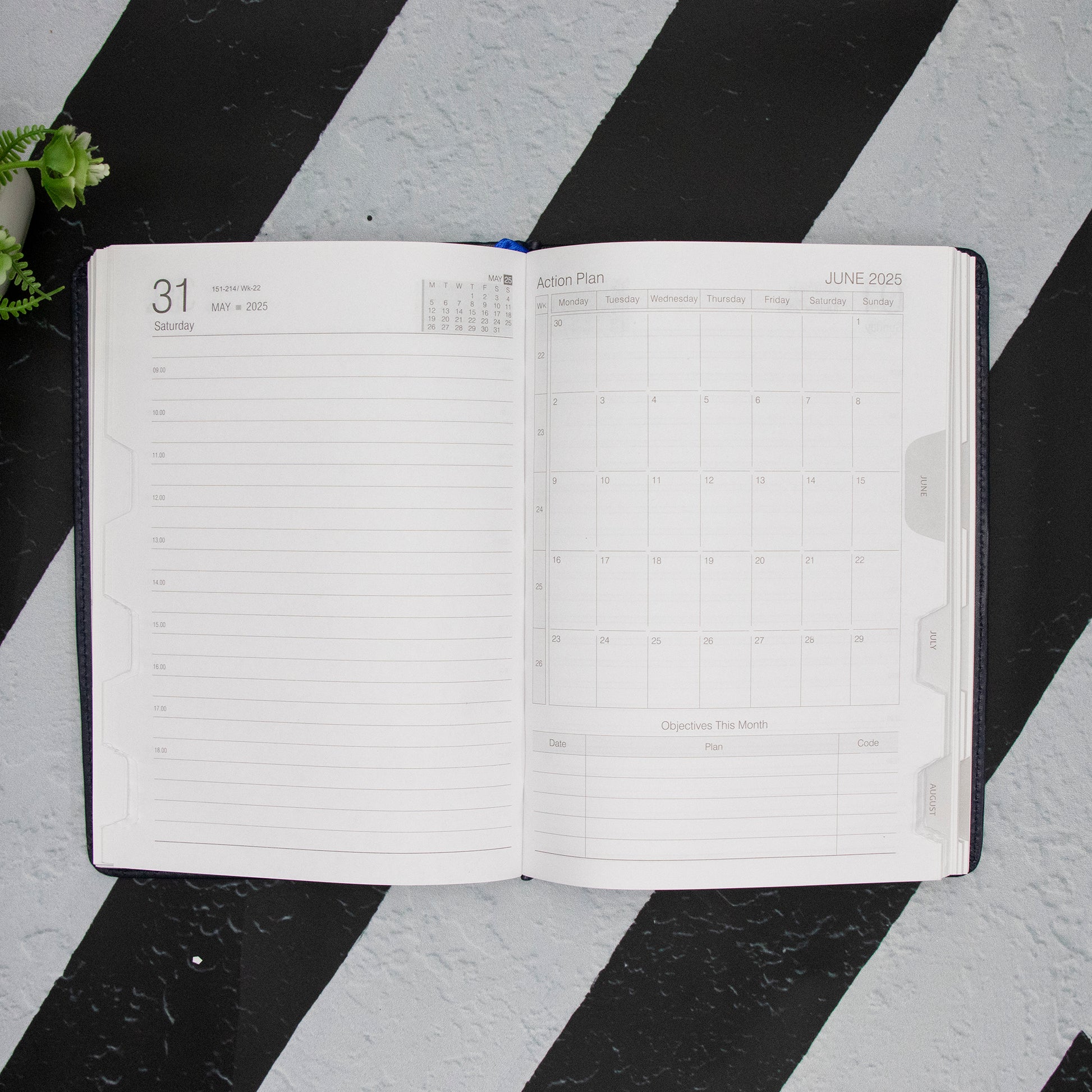 Crownlit Personalized 2025 A5 Dated Diary, 12 Months, 365 Pages, Hardbound Cover, Fabric, Metal Lock, Pen Holder