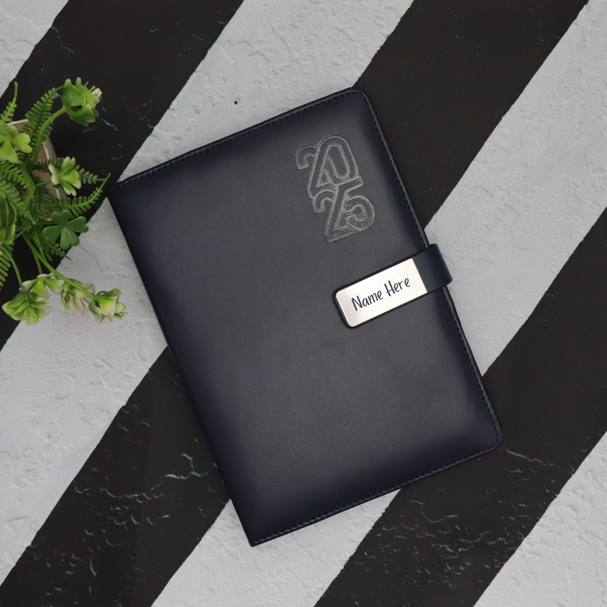 Crownlit Personalised 2025 Diary with Magnetic Lock, Customizable Name, 365 Pages, Blue 21 x 15